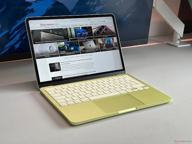 MacBook Neo 256GB
